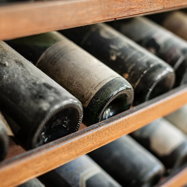 Τα μόνα tips που χρειάζεται να ξέρεις για την αποθήκευση κρασιού