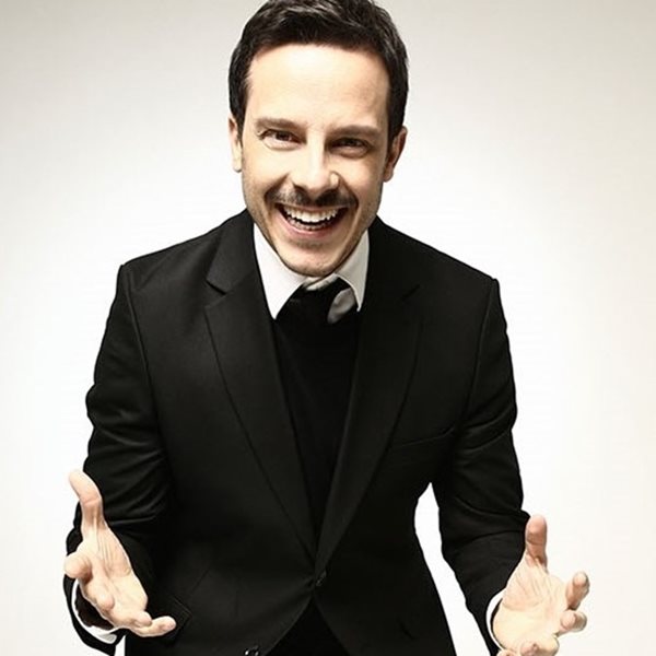 Ο Δημήτρης Μακαλιάς και η αναγέννηση του stand up comedy