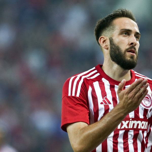 Τελικά, ο Κώστας Φορτούνης θα φορέσει τη φανέλα της Αλ Καλίτζ