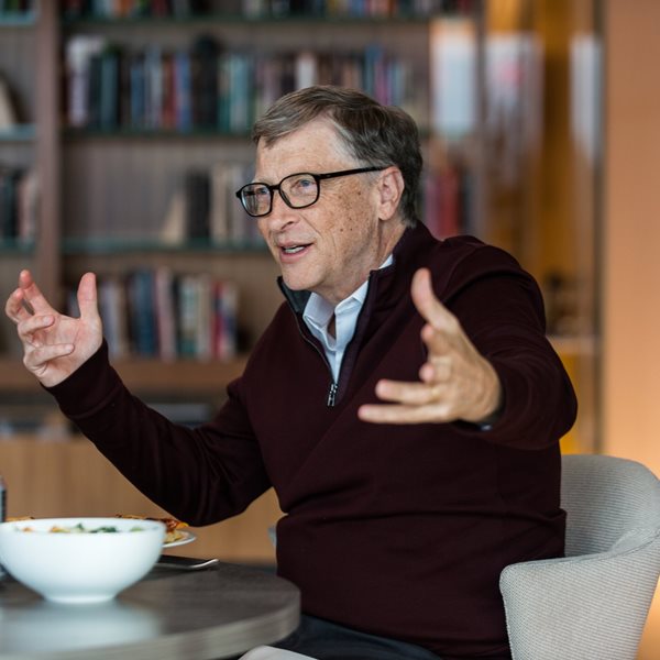 Ο Bill Gates αποκαλύπτει τη μοναδική επαγγελματική συμβουλή που θα έδινε στον νεαρό εαυτό του