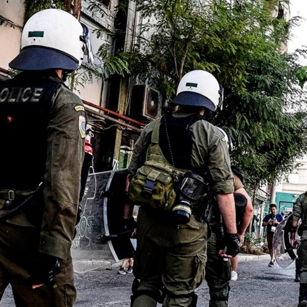 Με μέθοδο 'Χρυσής Αυγής' οι έρευνες για την οπαδική βία