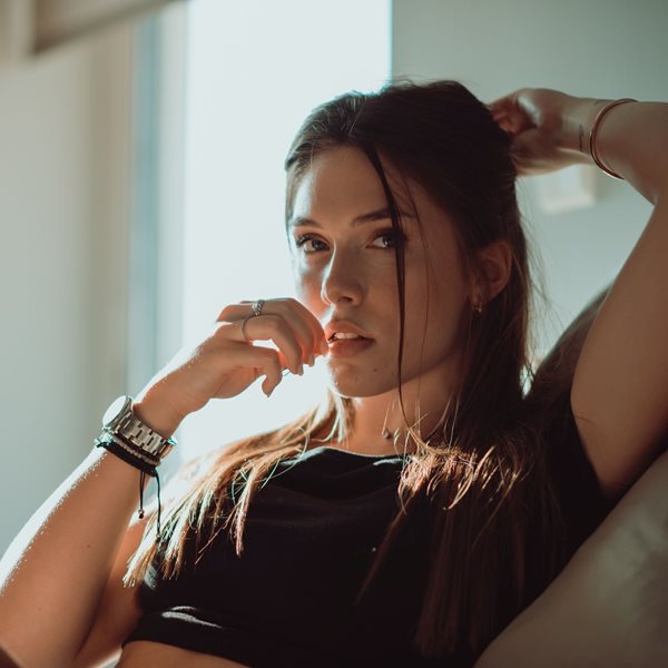 Είναι η Αφροδίτη Λιάντου η Ελληνίδα Lana Del Rey;