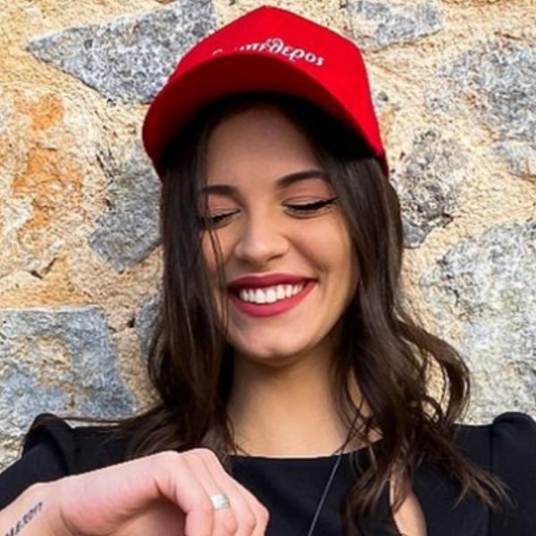 Μία βόλτα από το Instagram της Τζένης Καζάκου