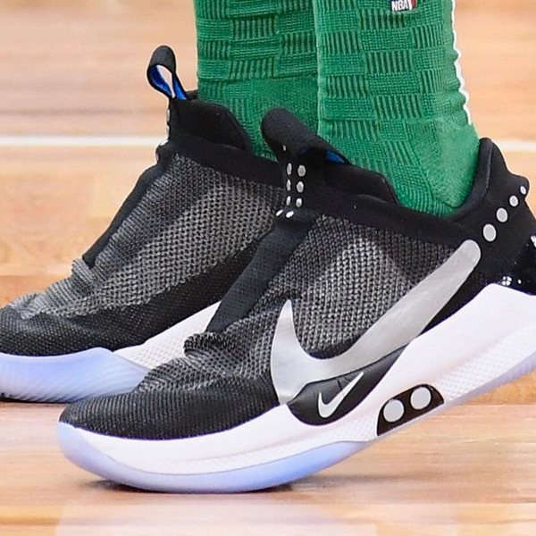 H Nike μόλις αποκάλυψε το πιο hitech αθλητικό παπούτσι της ιστορίας