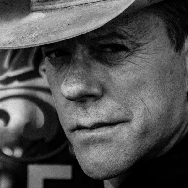 Όσα έμαθε η ζωή στον Kiefer Sutherland