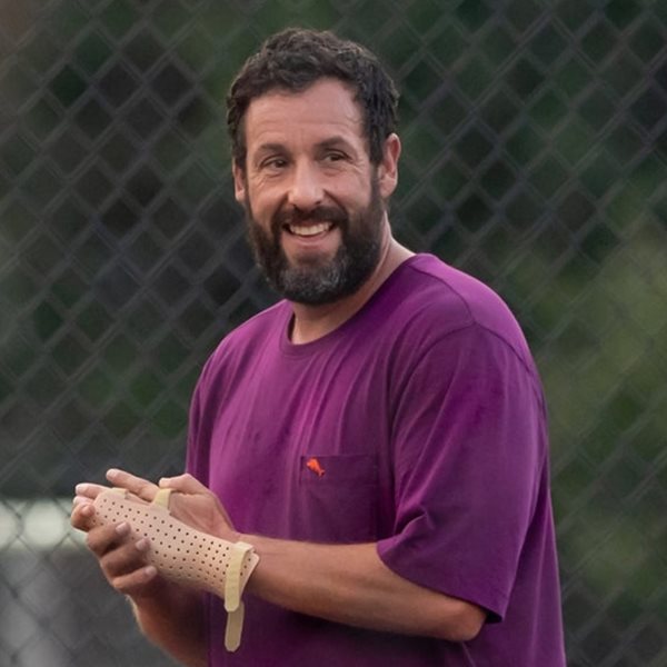 Ο Adam Sandler τρεντάρει στο ελληνικό Twitter. Αλλά γιατί;
