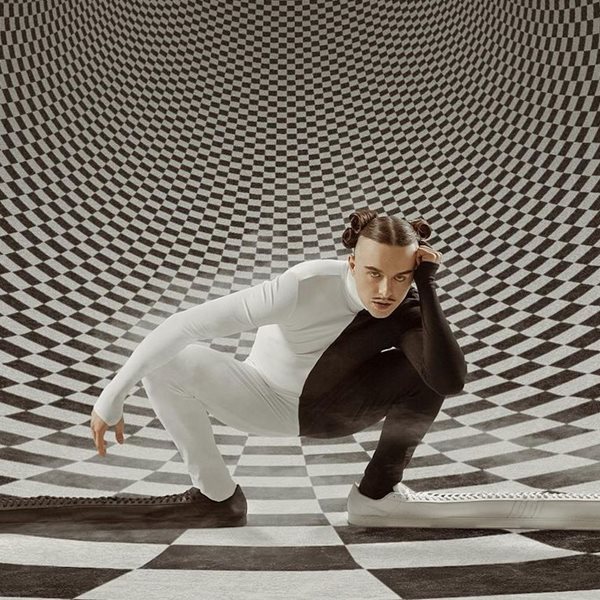 Το μακρύτερο αθλητικό παπούτσι ανήκει στον ράπερ Tommy Cash