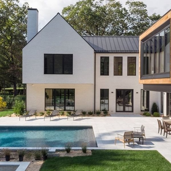 Μια ματιά στο πολυτελές Airbnb του 'Ασε τον Κόσμο Πίσω' στο Netflix