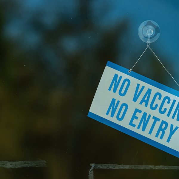 Οι νέες απαγορευμένες ζώνες για τους ανεμβολίαστους