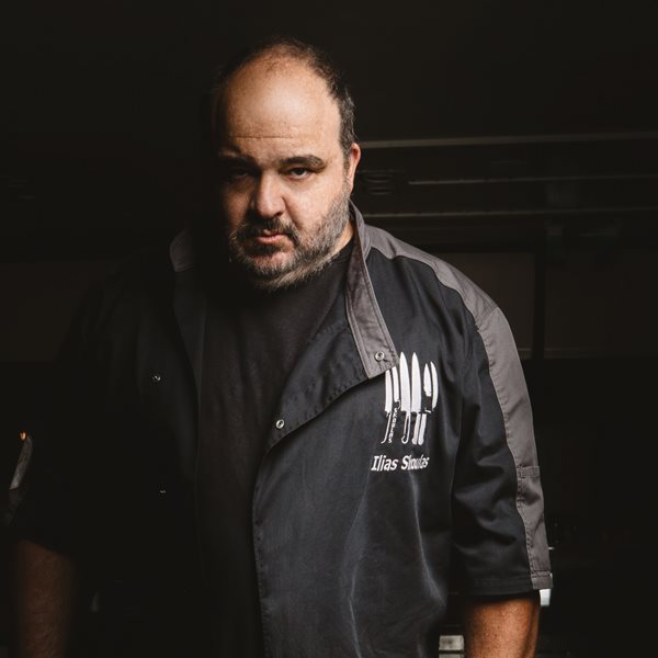 Ο Ηλίας Σκουλάς είναι ένας πολύ νόστιμος κ@ρ#&*ης