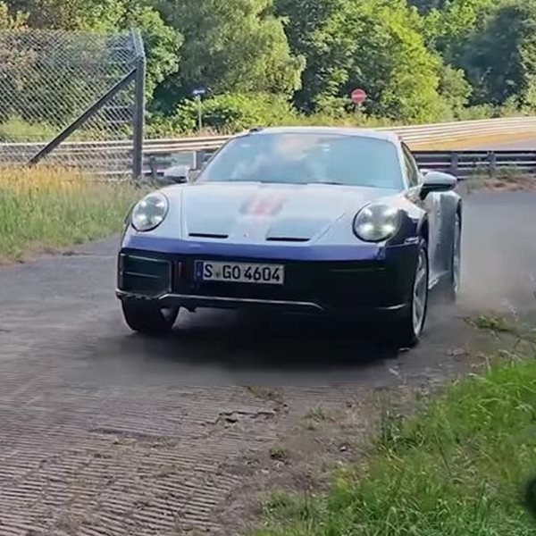 H Porsche 911 Dakar "κόβει δρόμο" στο Nurburgring