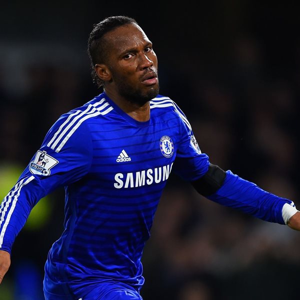 Didier Drogba, παρασύροντας τις αντίπαλες άμυνες