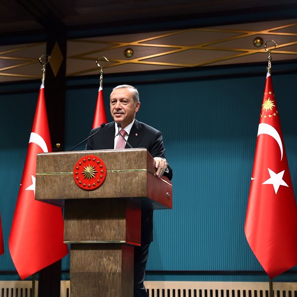 Οι ευθύνες του Recep Tayyip Erdogan για την κατάρρευση της λίρας