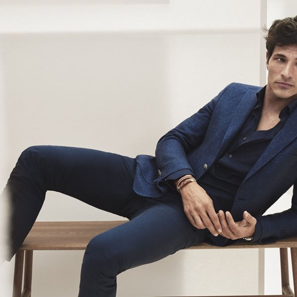 4 τρόποι να φορέσεις το navy blue blazer