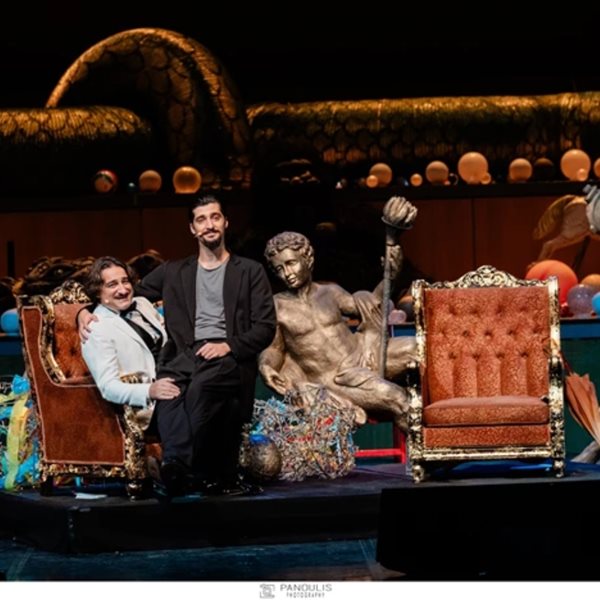 Last call για τα Θεατρικά Βραβεία Κοινού 2025-Ψηφίστε τώρα τις καλύτερες παραστάσεις και τους πρωταγωνιστές που αγαπήσατε!