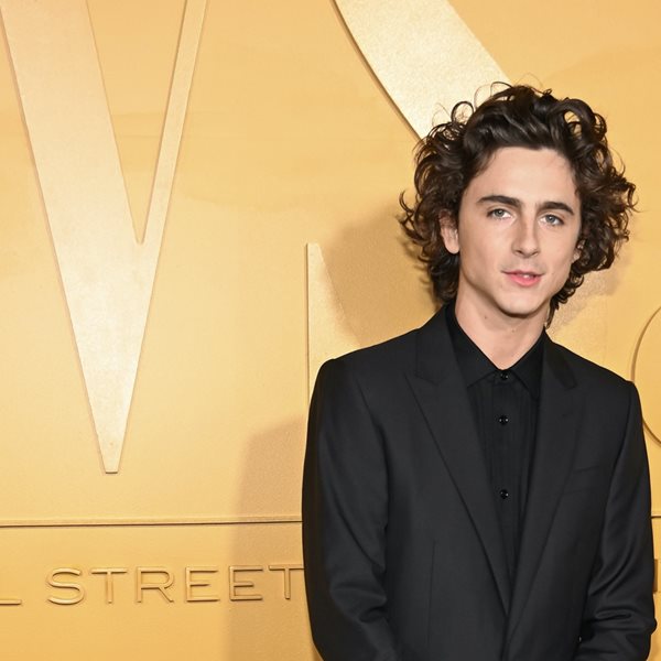 Ο Timothée Chalamet μόλις φόρεσε το κοστούμι των κοστουμιών