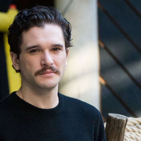 Στηρίζουμε το νέο μουστάκι του Kit Harington