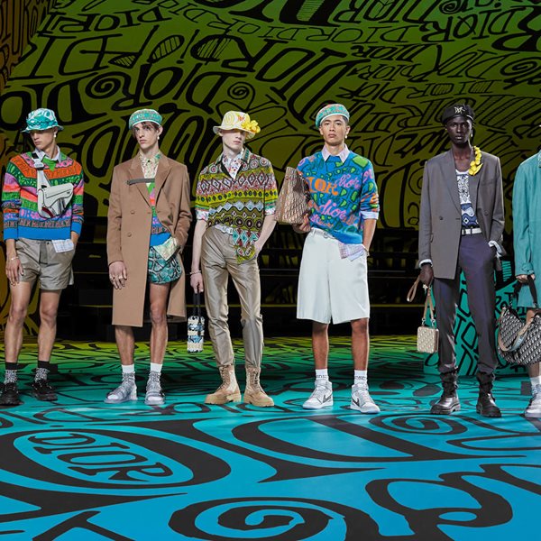 Έτσι δημιούργησε τα φανταστικά prints ο Dior Men με τον Shawn Stussy