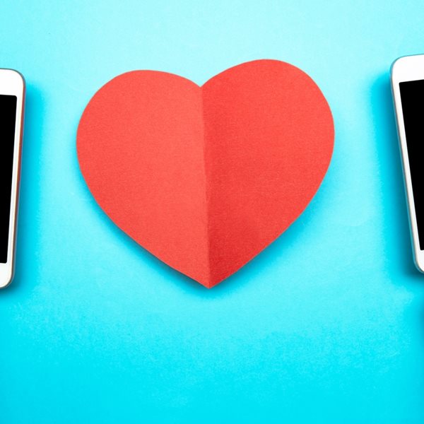 Μία -αλλά θαυματουργή- συμβουλή για αποτελεσματικό φλερτ στο διαδίκτυο