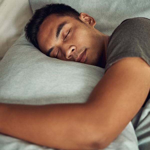 Ένας εύκολος τρόπος για να κοιμάσαι μέσα σε 2 λεπτά