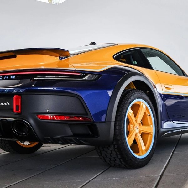 Αυτή είναι η τελευταία Porsche 911 Dakar και είναι πολύ ξεχωριστή