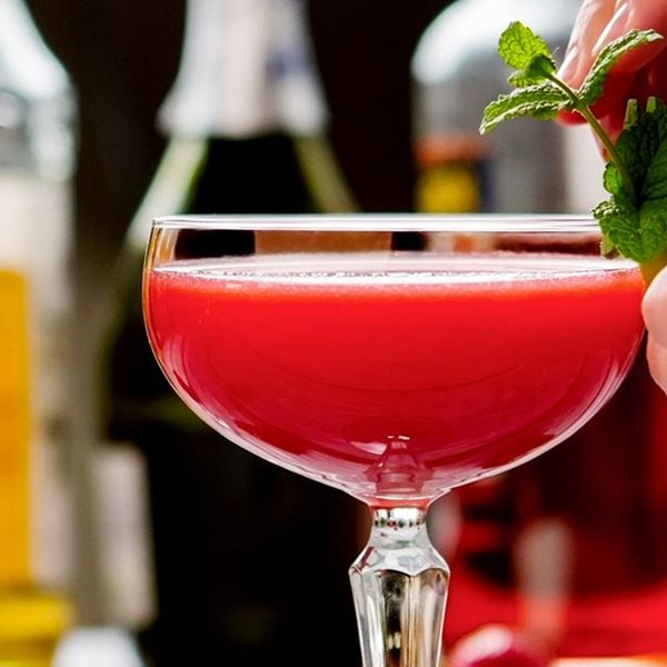 Στη Νέα Υόρκη έφτιαξαν το τέλειο cocktail για το Pride