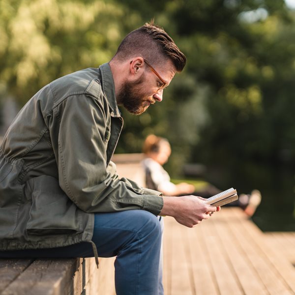 5 νέα βιβλία από σύγχρονους Έλληνες πεζογράφους