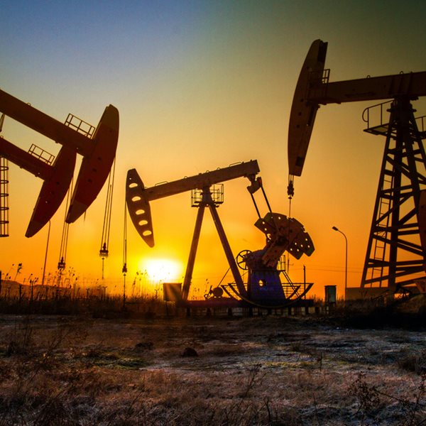 Ιστορικό ρεκόρ για την τιμή του πετρελαίου