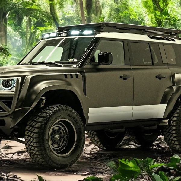 Το θηριώδες εξάτροχο Land Rover Defender για να σκοτώνεις ζόμπι