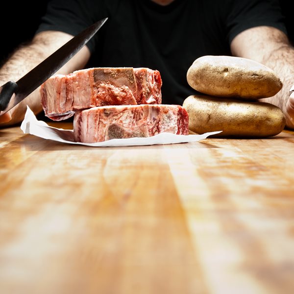 Το κόκκινο κρέας κάνει λιγότερο ελκυστικούς τους άντρες