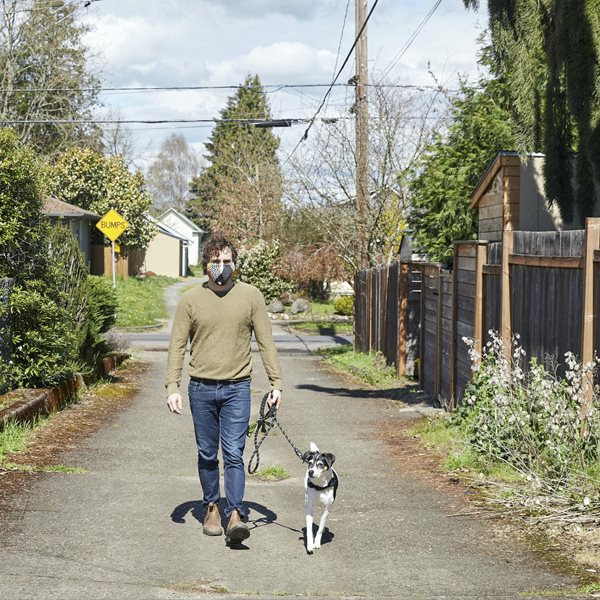 Πώς κολλάει ο κορονοϊός κατά τη διάρκεια της καραντίνας