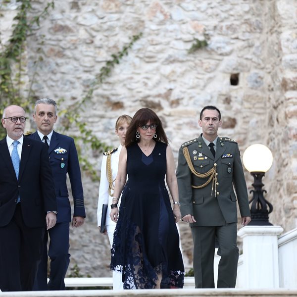 Κατερίνα Σακελλαροπούλου: "Το έπος του '40 είναι πρότυπο ομοψυχίας"