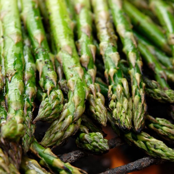 Οι άντρες κοροϊδεύουν τους φίλους τους που δεν τρώνε κρέας, σύμφωνα με νέα έρευνα