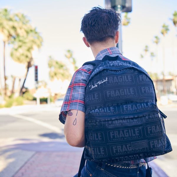 Η Eastpak λανσάρει συλλογή - φόρο τιμής στον Andy Warhol