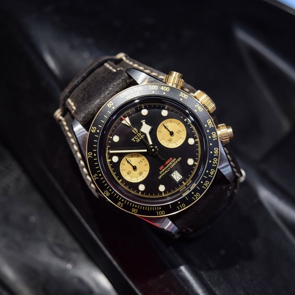 5 κομψά και στιβαρά ρολόγια για κάθε μέρα