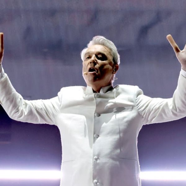 Ο David Byrne μετάνιωσε για τη διάλυση των Talking Heads