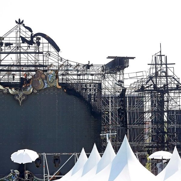 Tomorrowland: Μεγάλη φωτιά στην κεντρική σκηνή του διάσημου φεστιβάλ μουσικής