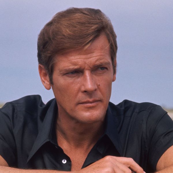 Δημοπρασία με θέμα τον James Bond μας κάνει να γνωρίσουμε καλύτερα τον Roger Moore