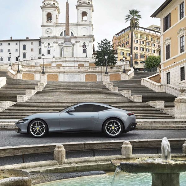 Η νέα Ferrari Roma στην εποχή της Dolce Vita