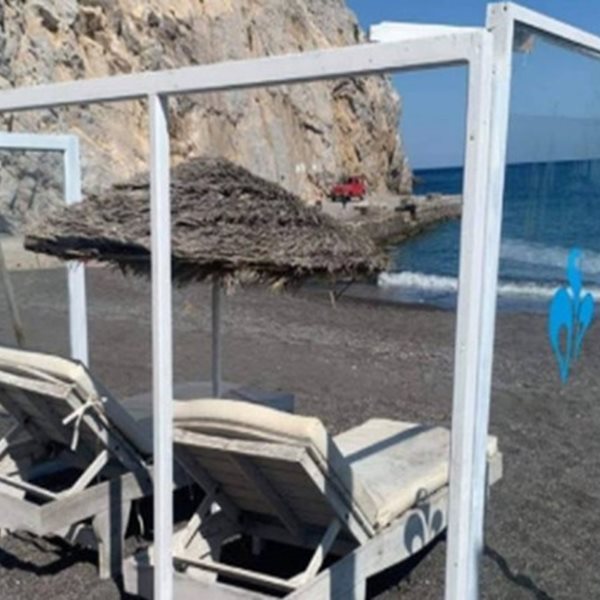 Ξαπλώστρες με πλέξιγκλας και αντισηπτικό