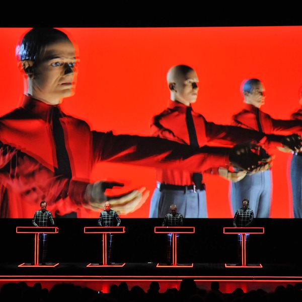 Αντίο Florian Schneider, πιονέρε της ηλεκτρονικής μουσικής