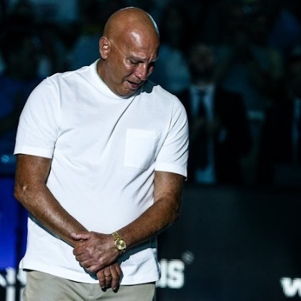 Η αποθέωση του Νίκου Γκάλη στο ΟΑΚΑ ήταν δίκαιη και έγινε πράξη