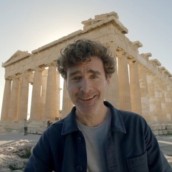 To viral Greekend βίντεο είναι ένα μίνι αντίδοτο στη μιζέρια