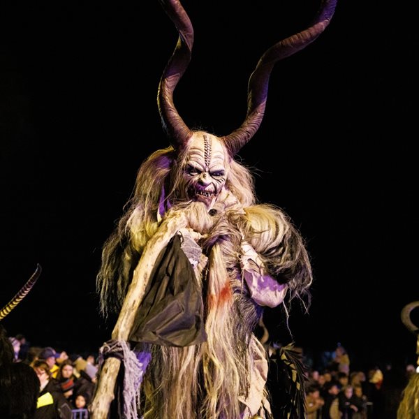 Οι πιο παράξενες χριστουγεννιάτικες παραδόσεις από όλο τον κόσμο