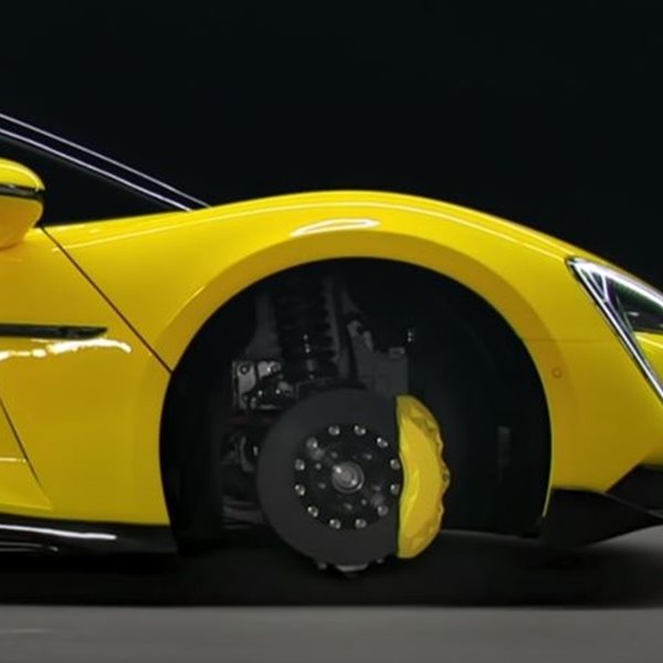 DiSus, το αυτοκίνητο που μπορεί να κινείται με τρεις τροχούς