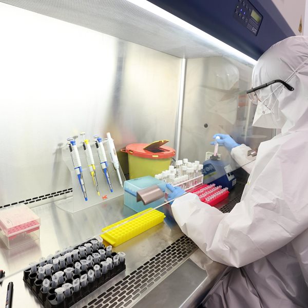 Η Νότια Ασία είναι το νέο, μεγάλο επίκεντρο της πανδημίας