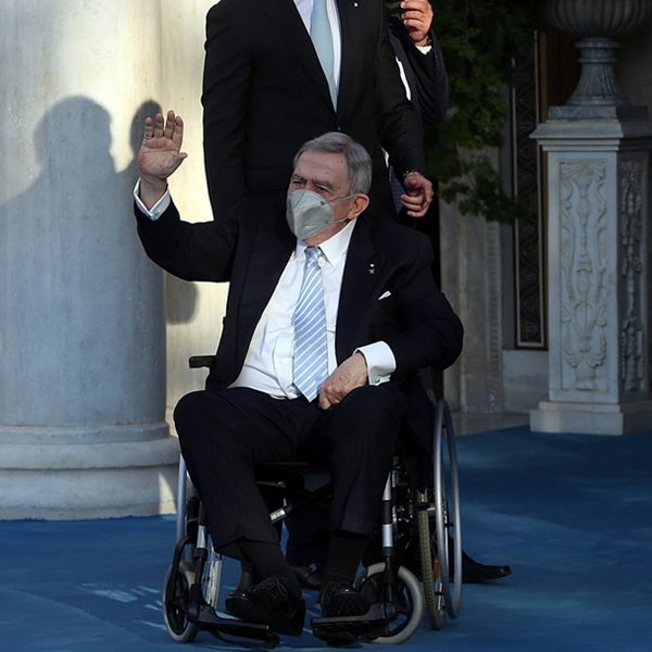 Πέθανε ο τέως βασιλιάς Κωνσταντίνος