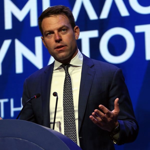 Ο Στέφανος Κασσελάκης μπέρδεψε Μπελογιάννη και Πλουμπίδη