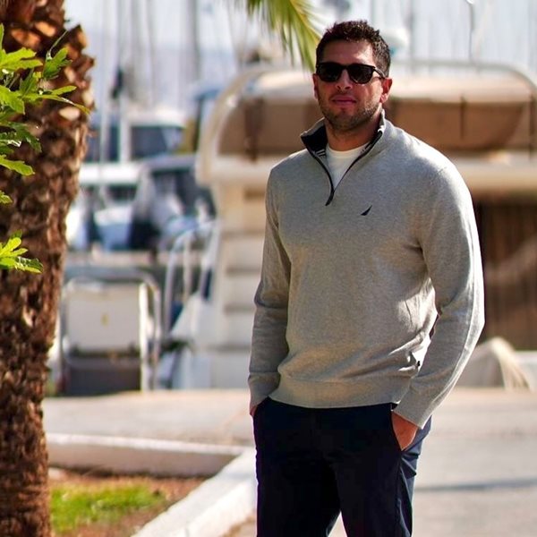 #SeasonFavorites| Η ζεστή μπλούζα που ταιριάζει με τα πάντα