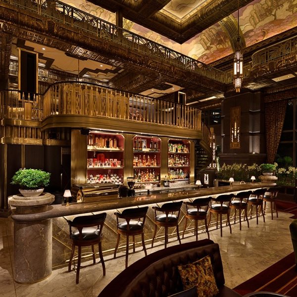 Για gin lovers: Αυτό το bar στη Σιγκαπούρη έχει πάνω από 1.000 ετικέτες gin